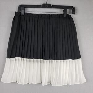 Charlotte‎ Russe L Accordion Pleat Mini Skirt Black White Colorblock Whimsigoth